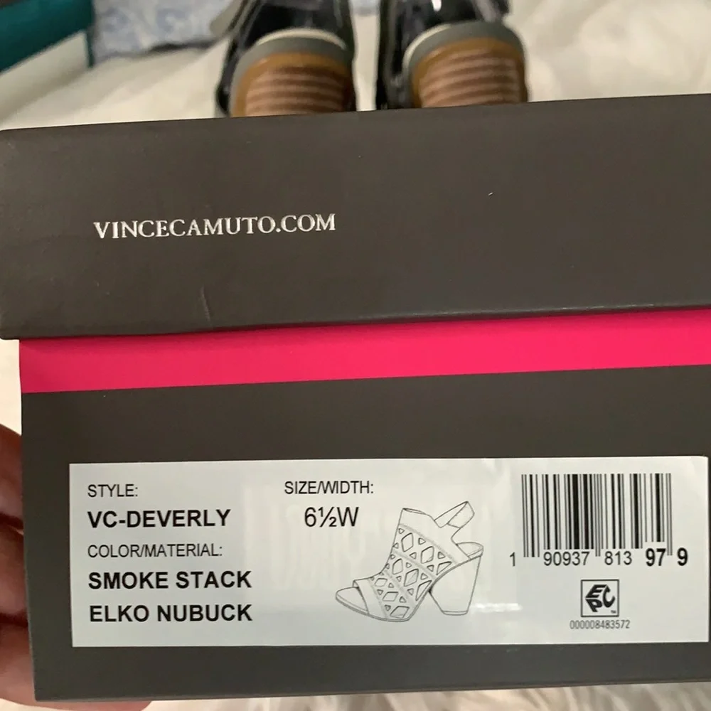 Vince Camuto Deverly Sandal Size 6.5 Wide - Picture 10 of 12